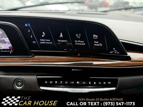 Used 2023 Cadillac Escalade ESV Luxury AWD/4WD image 23