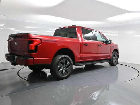 Used 2024 Ford F150 Lightning XLT image 43