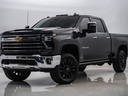 Used 2025 Chevrolet Silverado 2500 LTZ w/ LTZ Plus Package