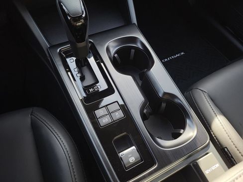 New 2026 Subaru Outback Limited AWD/4WD image 17