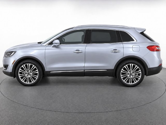 Used 2016 Lincoln MKX Reserve w/ Technology Package FWD image 6