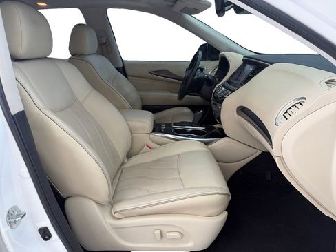 Used 2019 INFINITI QX60 Luxe w/ Essential Package FWD image 17