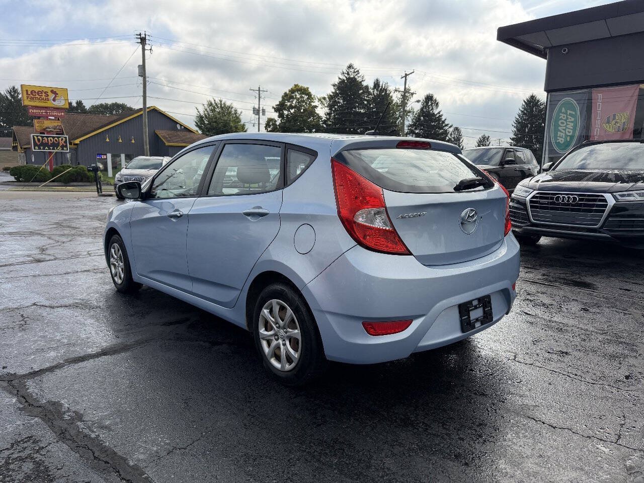 Used 2013 Hyundai Accent GS FWD image 4
