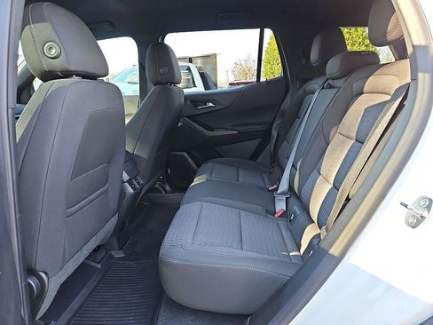 New 2026 Chevrolet Equinox LT image 10