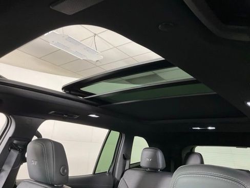New 2026 Buick Enclave Sport Touring w/ Super Cruise Package AWD/4WD image 25
