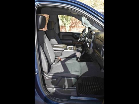 Used 2020 GMC Sierra 1500 SLE image 30