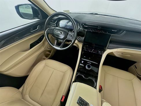 Used 2021 Jeep Grand Cherokee L Limited image 9