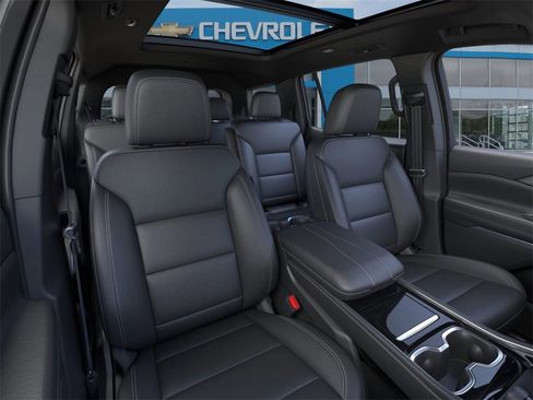 New 2026 Chevrolet Traverse LT w/ Enhanced Driving Package image 16