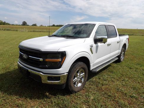 Used 2025 Ford F150 XLT w/ Equipment Group 302A MID image 3
