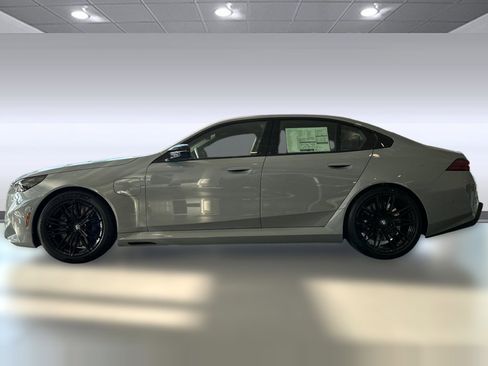 New 2026 BMW M5 w/ Executive Package image 2