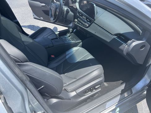 Used 2022 Lexus ES 350 F Sport w/ Accessory Package 2 FWD image 34