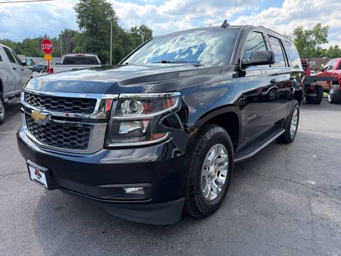 Used 2019 Chevrolet Tahoe LT w/ Luxury Package AWD/4WD image 14