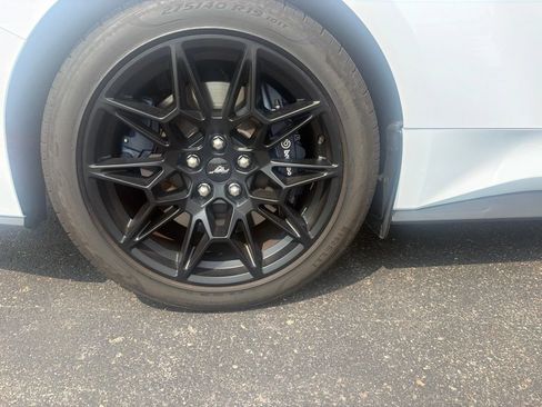Used 2024 Ford Mustang GT Premium w/ GT Performance Package RWD image 19