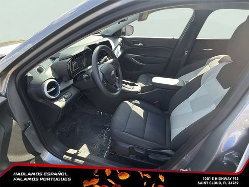 Certified 2024 Chevrolet Trax LS w/ LS Convenience Package FWD image 13