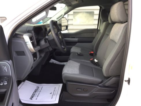 New 2026 Ford F350 XLT image 9