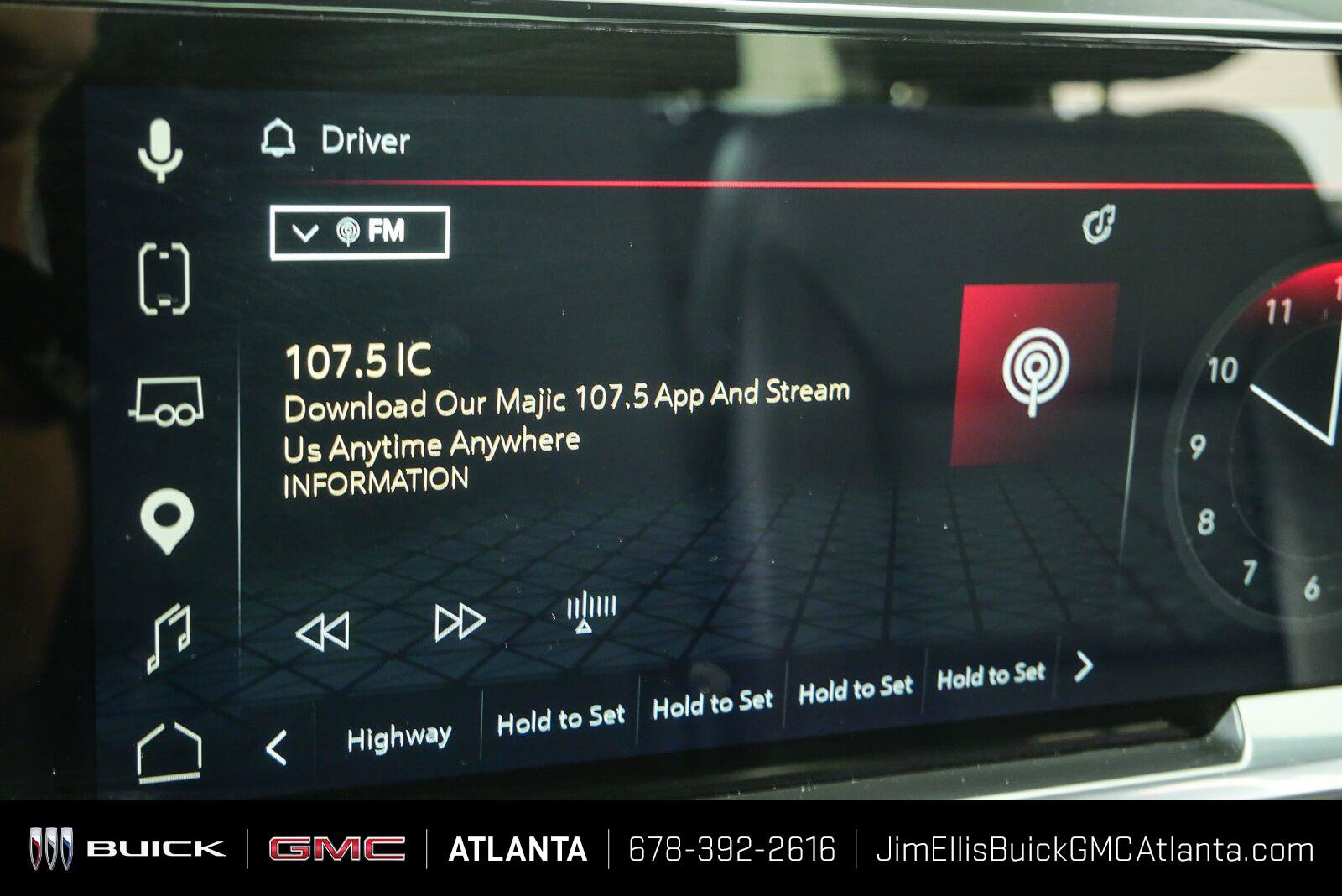 Used 2026 GMC Sierra 1500 SLT AWD/4WD image 13