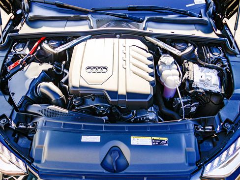 Used 2023 Audi A4 2.0T Premium Plus w/ Premium Plus Package image 31