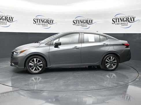 Used 2025 Nissan Versa SV FWD image 9