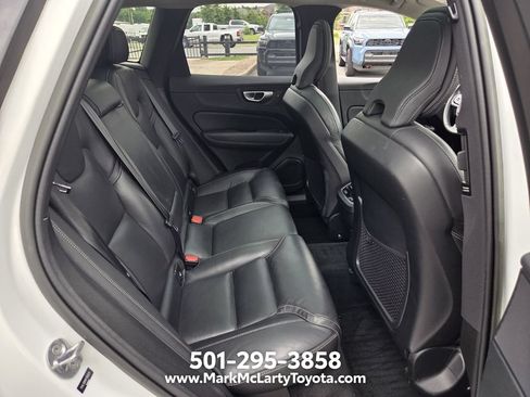 Used 2023 Volvo XC60 B5 Ultimate w/ Protection Package Premier FWD image 14