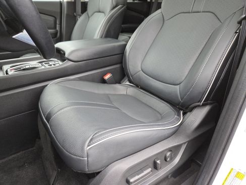Certified 2024 Honda Pilot Elite image 31