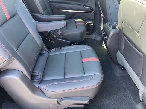 New 2026 Chevrolet Traverse RS image 11