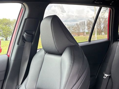 Used 2024 Toyota Corolla Cross XSE w/ Convenience Package image 11