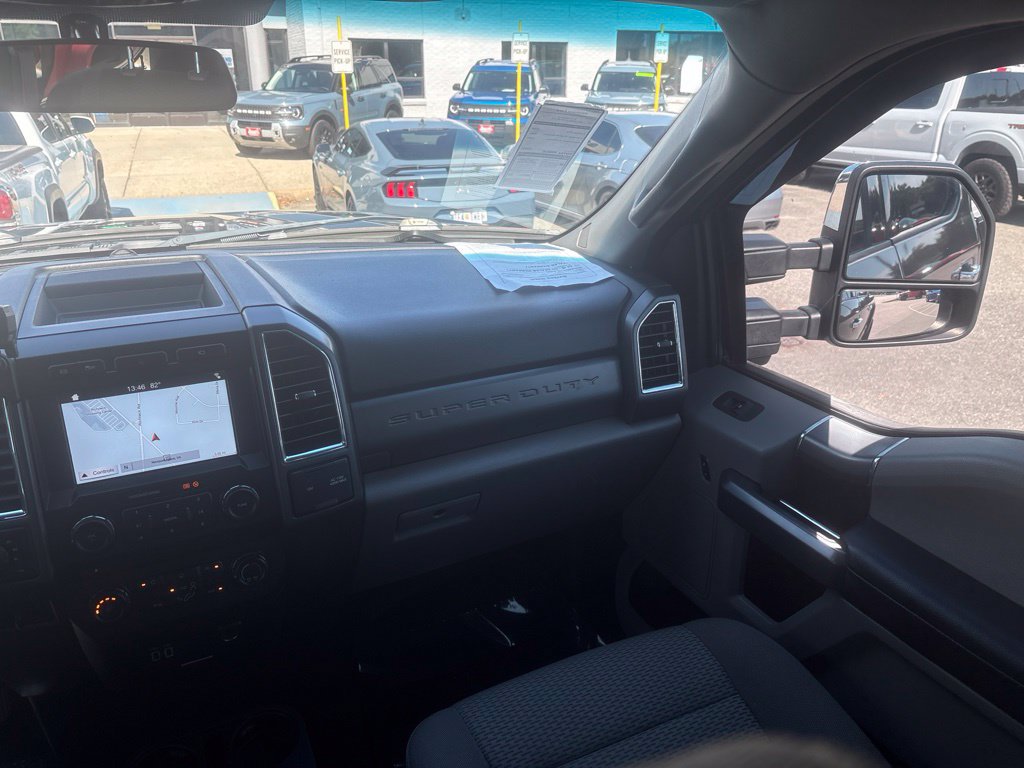 Used 2017 Ford F250 XLT w/ XLT Premium Package AWD/4WD image 10