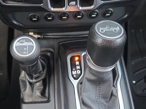 Used 2019 Jeep Wrangler Unlimited Sport S AWD/4WD image 43