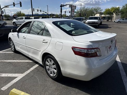 Used 2009 Toyota Camry Hybrid FWD image 3