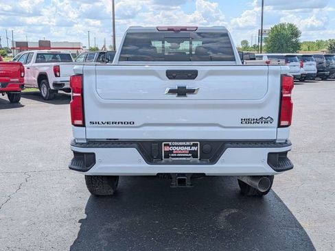 New 2026 Chevrolet Silverado 2500 High Country w/ High Country Premium Package AWD/4WD image 6