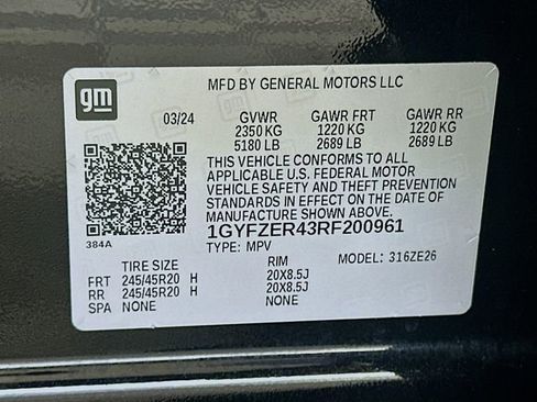 Used 2024 Cadillac XT4 Sport FWD image 32
