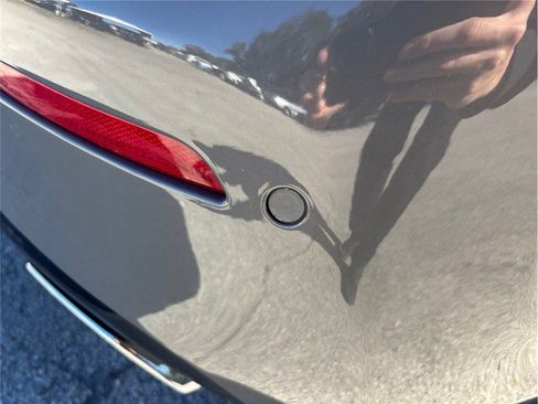 Used 2021 BMW 530i xDrive w/ Premium Package image 14