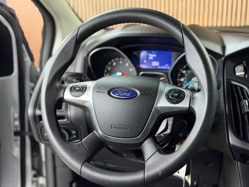 Used 2013 Ford Focus S FWD image 9