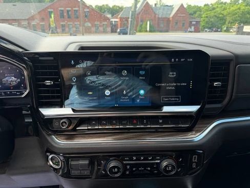 Used 2025 Chevrolet Silverado 1500 RST w/ Convenience Package II AWD/4WD image 20