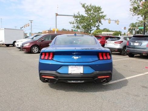 Used 2024 Ford Mustang Coupe RWD image 6