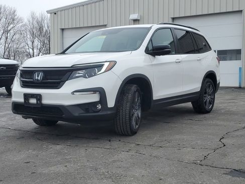Used 2022 Honda Pilot Sport image 3