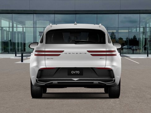 Certified 2026 Genesis GV70 2.5T Select AWD/4WD image 26