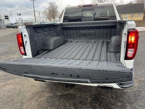 Used 2020 GMC Sierra 1500 Elevation w/ Elevation Value Package image 12