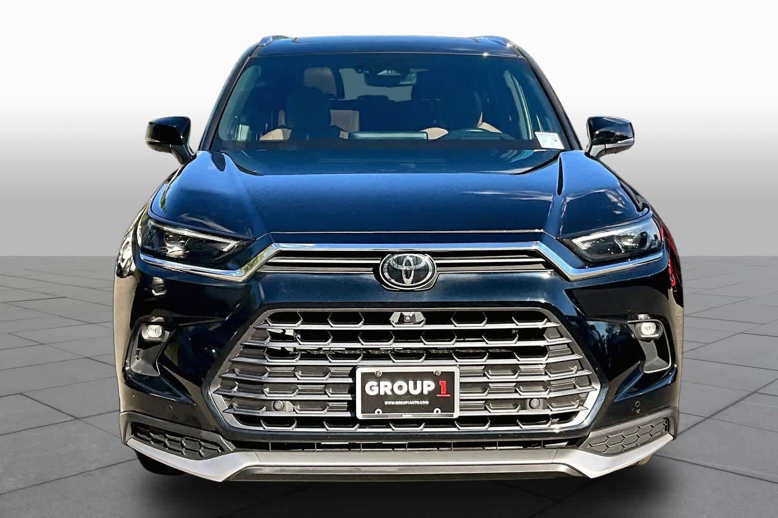 Used 2025 Toyota Grand Highlander AWD Hybrid image 4