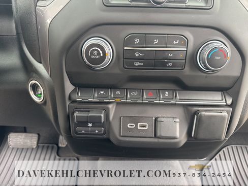 Used 2024 Chevrolet Silverado 1500 Custom image 16