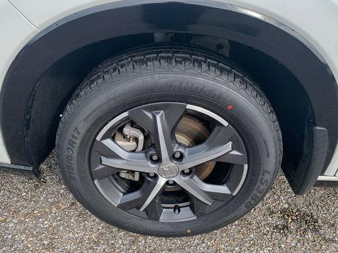 Used 2023 Honda HR-V EX-L image 8