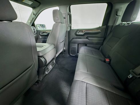 Used 2023 Chevrolet Silverado 1500 LT AWD/4WD image 23