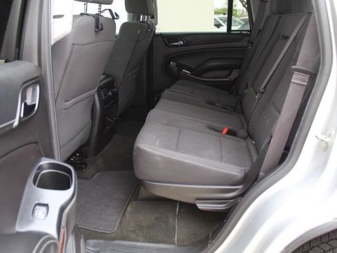 Used 2017 GMC Yukon SLE w/ SLE Value Package image 13