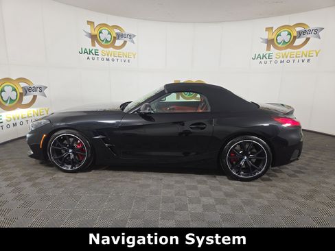 Used 2024 BMW Z4 M40i w/ Premium Package image 4