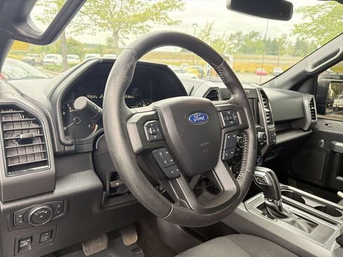 Used 2018 Ford F150 XLT w/ Equipment Group 302A Luxury AWD/4WD image 11
