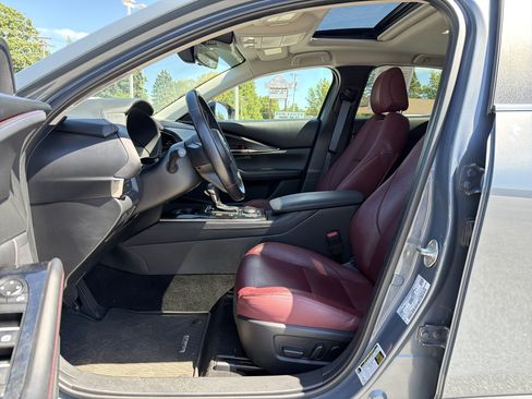 Certified 2023 MAZDA CX-30 AWD 2.5 S w/ Preferred Package image 12