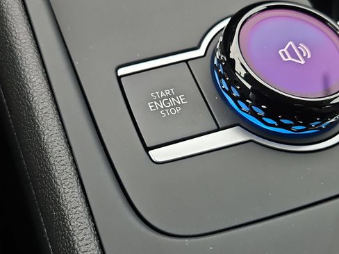 New 2026 Volkswagen Tiguan S AWD/4WD image 12