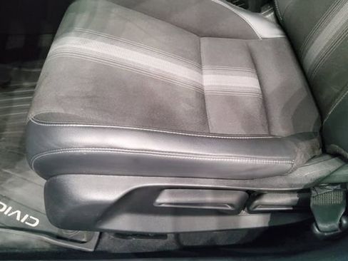 Used 2022 Honda Civic Sport image 25