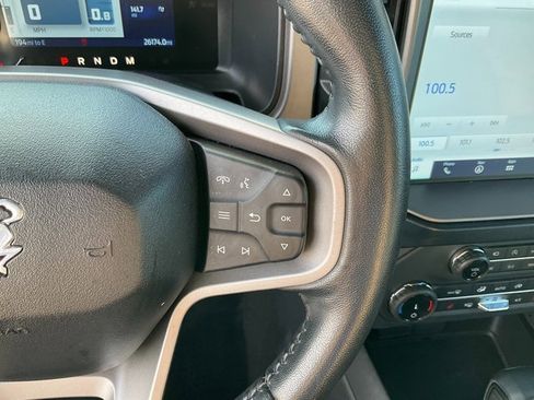 Used 2022 Ford Bronco Outer Banks image 11