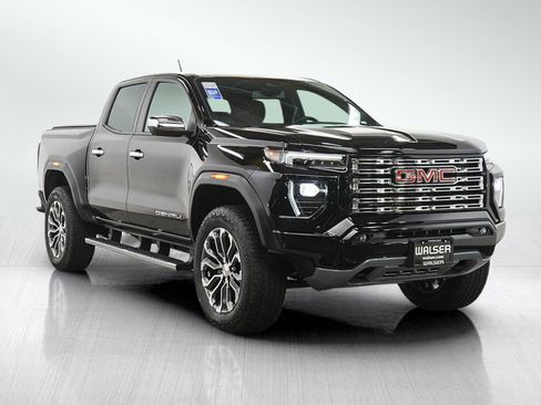 Used 2024 GMC Canyon Denali AWD/4WD image 7